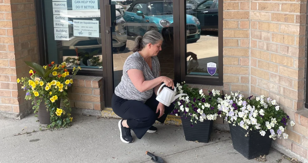 Enjoy gardening without pain advice from Sheddon Physiotherapy Burlington